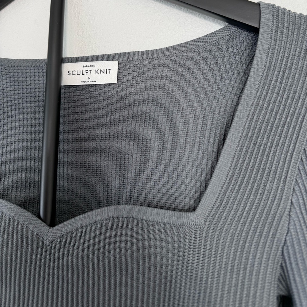 Aritzia Babaton Sculpt Knit Sweetheart Long Sleeve Top Size M - Picture 7 of 10